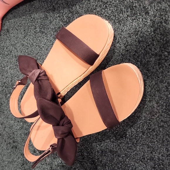 Lauren Conrad Sandals - Picture 4 of 4